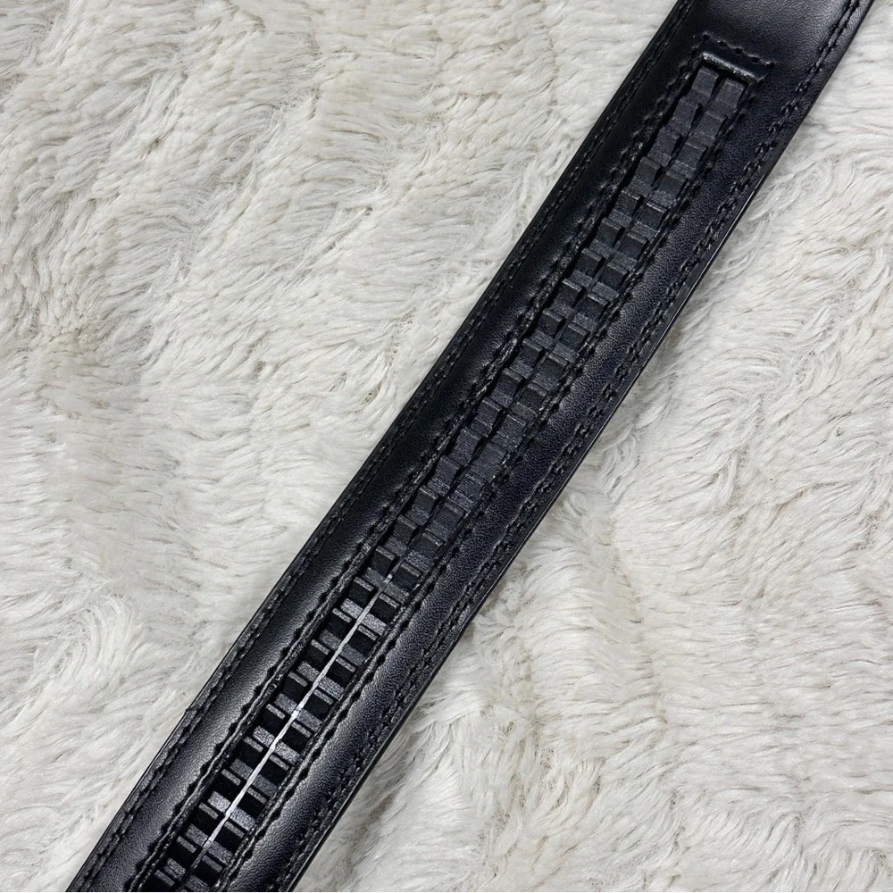 Chaoren Elegant black leather Ratchet  belt Custom Fit -  28 - 34  like new!